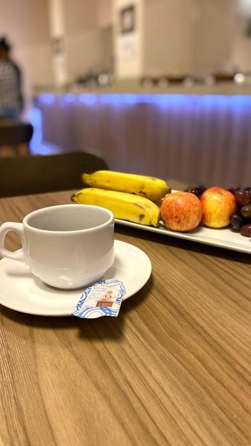 M & A Hotel Гояния Екстериор снимка