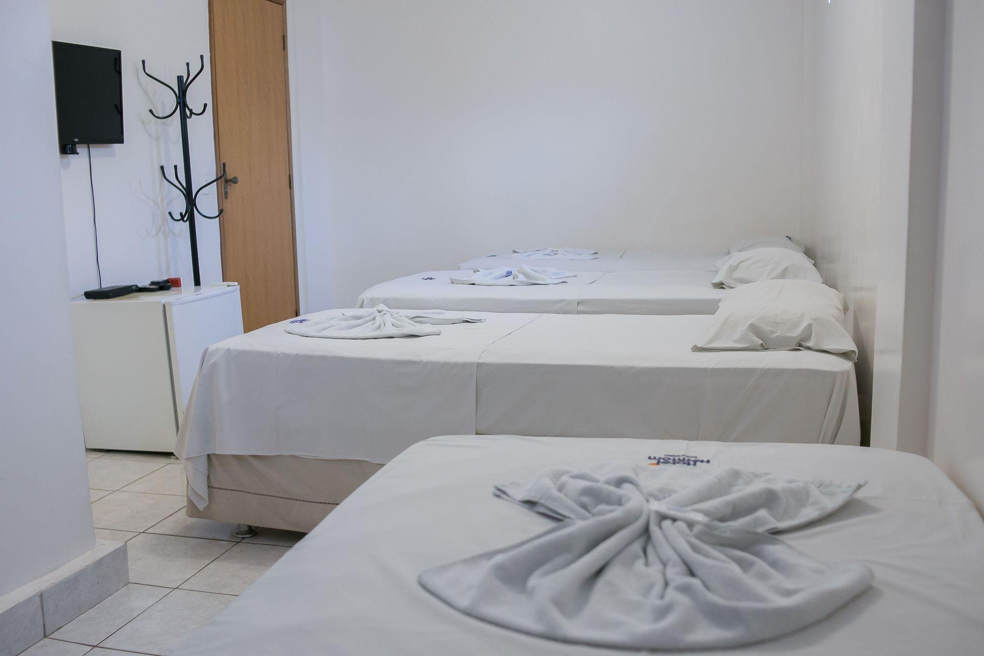 M & A Hotel Гояния Екстериор снимка