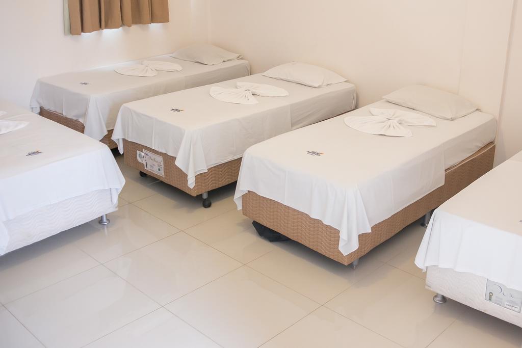 M & A Hotel Гояния Екстериор снимка