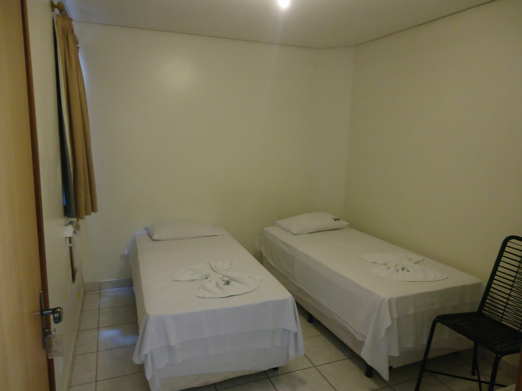 M & A Hotel Гояния Екстериор снимка